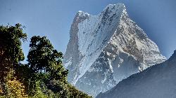 Fishtail is not high, but very impressive esp. when it rises high into the sky behind the forested hillsides.