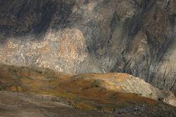 The village of Sangda is very remote, history says that an entire family was expelled from the kingdom of Mustang and had to settle in the Sangda valley.