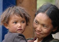 Mother and her daughter in Ringmo.