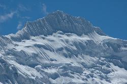 Stunning flanks of peaks surrounding Ama Damblam.