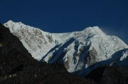 Kabru south peak (7'317m) and Kabru north peak (7'338 m) .