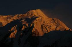 Getting up at 4.30 and climbing up to Dzongri Peak for half an hour is rewarded by a stunning sunrise; the steep flanks of Kabru north awaking to life.