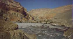 Kali Gandaki gorge near Chuksang village