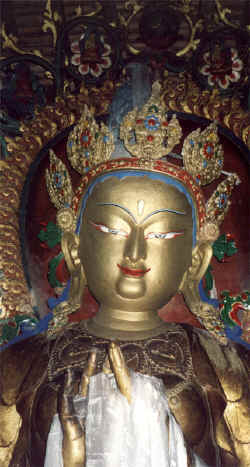 Statue in Kumbum in Gyantse