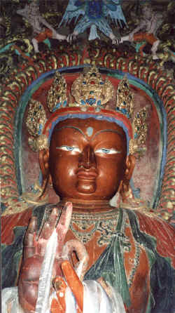 Statue in Kumbum in Gyantse